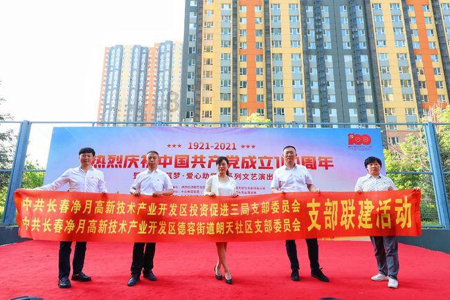 武汉95后人大毕业生当房产中介8个月业绩破百万，她为何做出这样的抉择？